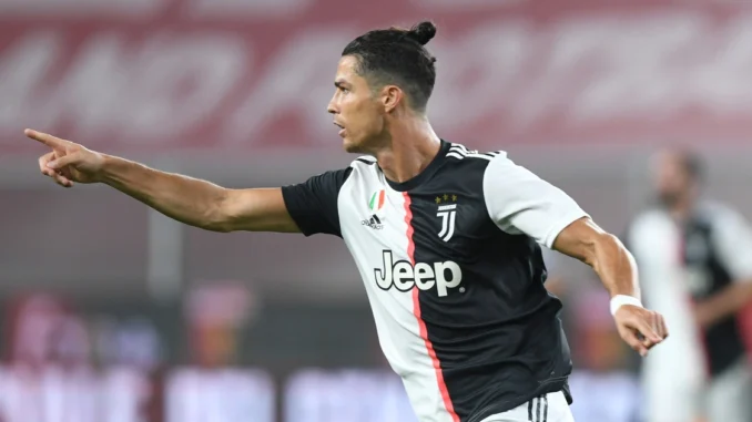 2020-06-30t210415z502882019rc2xjh9hcy0qrtrmadp3soccer-italy-gen-juv-report-1593554249113560368292-crop-15935544836822085329044 Top 7 pha solo đi từ giữa sân đến khung thành gây bão mạng